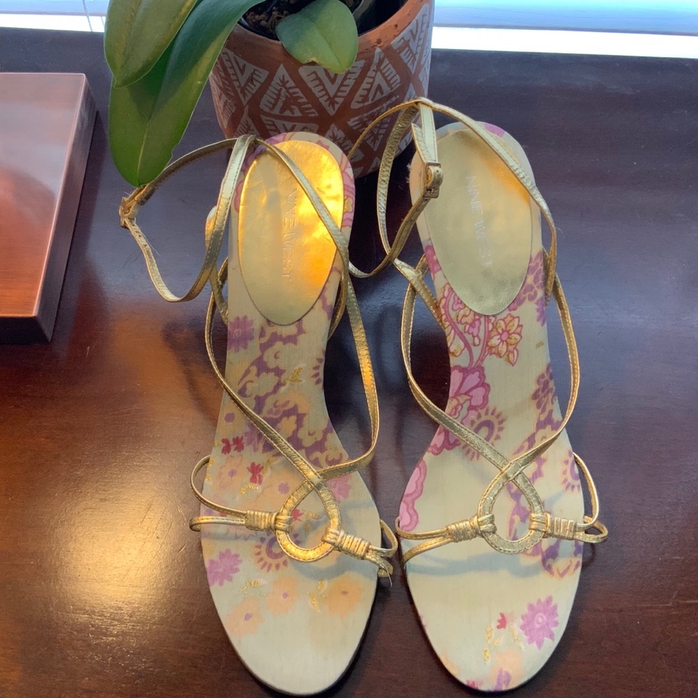 Nine West Floral Heels - Picture 2 of 11